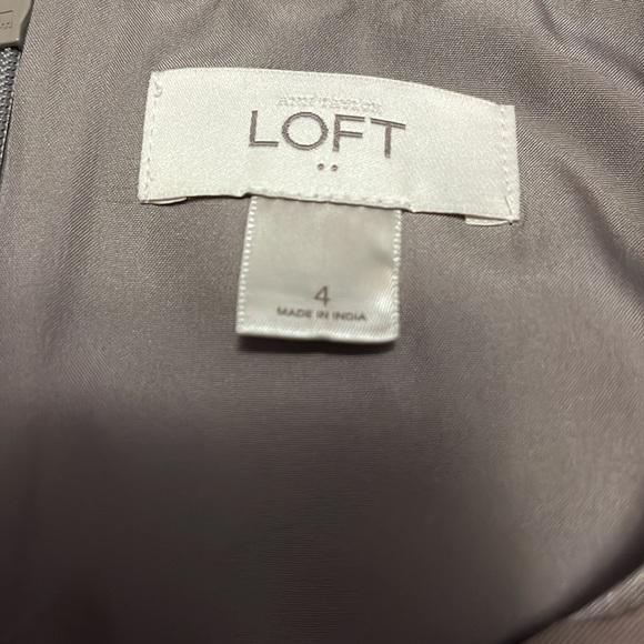 Loft sleeveless fully lined dress in a pewter color, size 4 - Picture 8 of 12